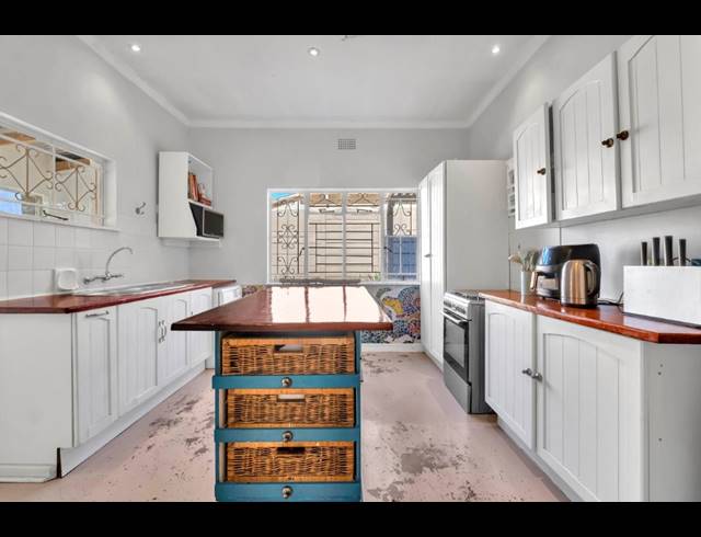 3 BEDROOM HOUSE FOR SALE IN WESTDENE